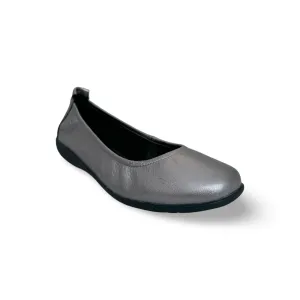 74801 Pewter Metallic Leather Flat