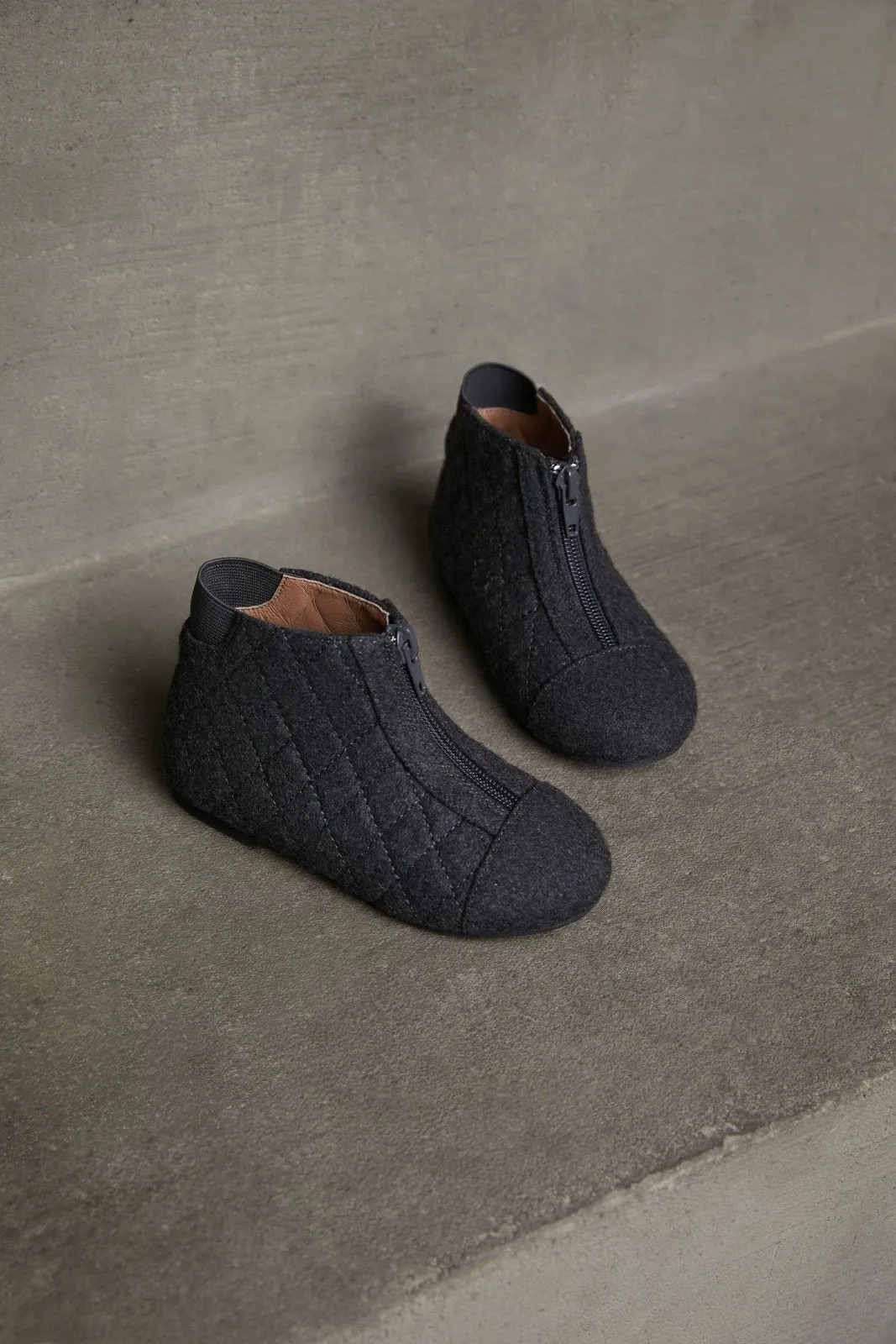 Nicole Wool Dark Grey