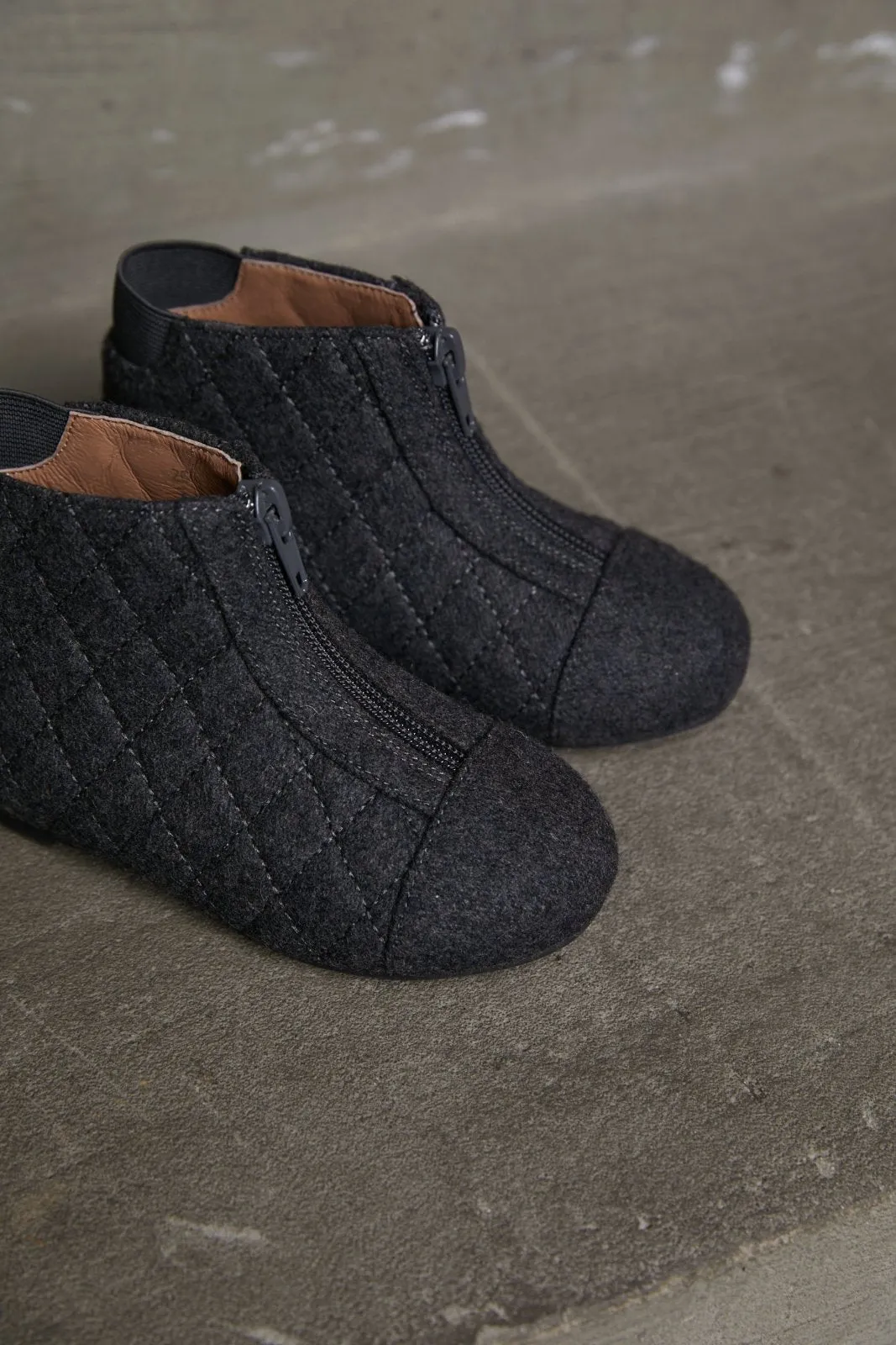 Nicole Wool Dark Grey